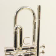 Vingerhaken en afwerking van Yamaha YTR-5335GSII trompet