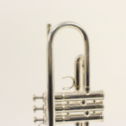 Vingerhaken en afwerking van Yamaha YTR-5335GSII trompet