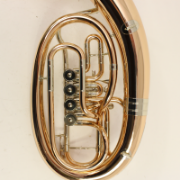 Close-up van de goudmessing afwerking van de Cerveny CEP7314R