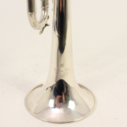 Kanstul Bb trompet beker met gravure detail