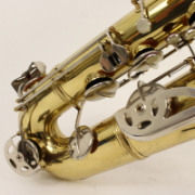 Grassi bariton saxofoon kleppen en toetsenwerk