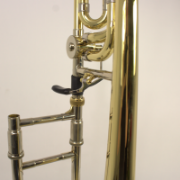 Detail van het F-ventiel op Vincent Bach 42B trombone